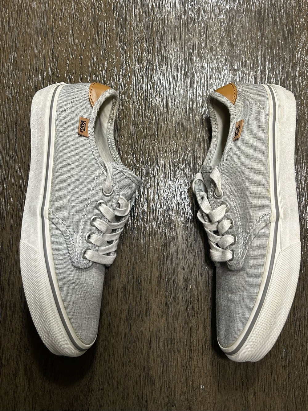 Vans Camden Deluxe Ortholite Shoes
Light Gray Woman’s Size 6.5